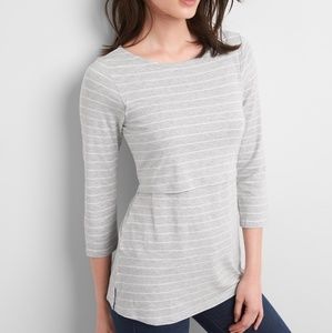 Gap Womens Nursing Quarter Sleeve Shirt